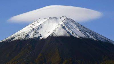 Lilit Marcus - Japan’s Mount Fuji implements tourist tax in response to overcrowding concerns - edition.cnn.com - Japan - prefecture Yamanashi