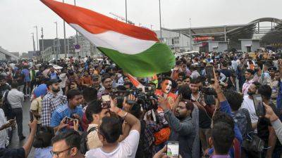 Jubilant Indian cricketers return home after winning the Twenty20 World Cup