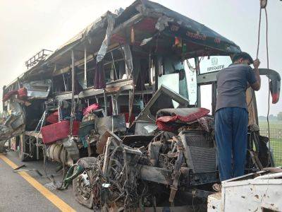 Northern India bus crash kills 18