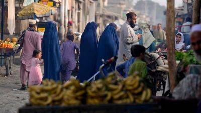 Shehbaz Sharif - Filippo Grandi - Pakistan extends visas for 1.45 million Afghans but denies deportations on hold - edition.cnn.com - Pakistan - Afghanistan - city Islamabad