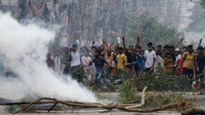 Bangladesh student leaders order 48-hour halt to protests over death toll: ‘so much blood’