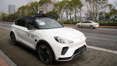 Super cheap robotaxi rides spark widespread anxiety in China