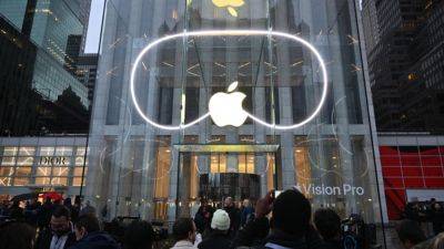 U.S. union and Apple reach tentative labor agreement