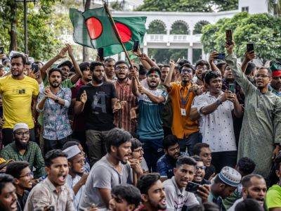 Bangladesh chief justice agrees to resign amid new student protests