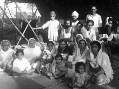 Sisters divided: How partition ruptured a family in a vanishing community - aljazeera.com - India - Pakistan - Britain - city Mumbai - city Lahore