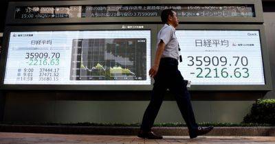 Japanese Stocks Tumble 6% as Long-Running Surge Falters
