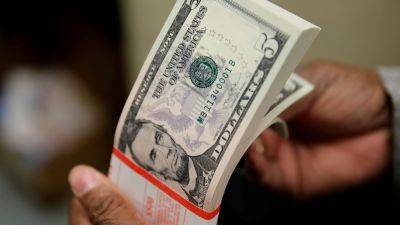 Why a weakening U.S. dollar can help the consumer