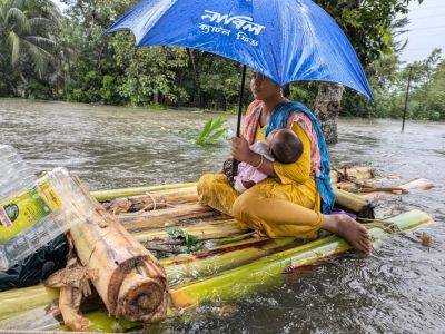 Deadly floods leave millions stranded in Bangladesh - aljazeera.com - Bangladesh