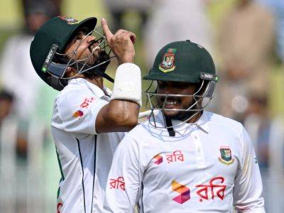 Shakib Al-Hasan - Najmul Hossain Shanto - Cricket: Bangladesh beat Pakistan by 10 wickets in historic Rawalpindi Test - aljazeera.com - Bangladesh - Pakistan