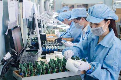 Scott Foster - Gina Raimondo - Chips Act - Vietnam becoming a chip-making powerhouse - asiatimes.com - Japan - China - Taiwan - Usa - Malaysia - Singapore - South Korea - Germany - Vietnam