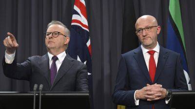 Anthony Albanese - Mike Burgess - Australia lifts terrorism threat level from ‘possible’ to ‘probable,’ but says no specific threat - apnews.com - Usa - Israel - Britain - Australia - city Melbourne, Australia