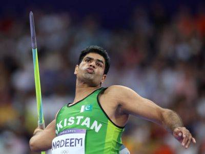 Paris Olympics - Kevin Hand - Pakistan’s Arshad Nadeem beats Neeraj Chopra to win Olympic gold in javelin - aljazeera.com - France - India - Pakistan - Spain - province Punjab - Grenada - city Tokyo - city Paris