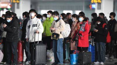 Cautious Chinese travelers are taking more last-minute trips as economy struggles