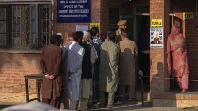 Voting for local government opens in Indian-controlled Kashmir for first time after losing autonomy - apnews.com - India - city New Delhi