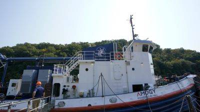 Tugboat powered by ammonia sails for the first time, showing how to cut emissions from shipping - apnews.com - New York - state Massachusets - state New York