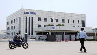 ASHOK SHARMA - Strike by more than 1,000 Samsung workers enters a third week in India - apnews.com - India - state Oregon - county Union - city New Delhi - city Chennai