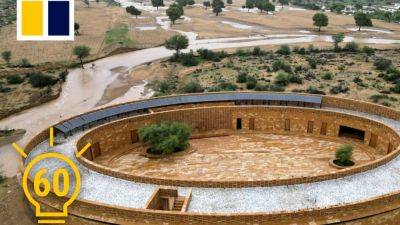 Innovative design turns Indian school into desert oasis