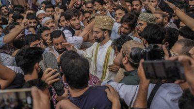 Top Kashmir leader says India has silenced dissenting voices as region votes in final phase of polls - apnews.com - India - Pakistan - city New Delhi - city Srinagar