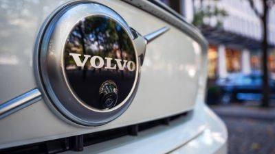 Sam Meredith - Sweden's Volvo Cars scraps plan to sell only electric vehicles by 2030 - cnbc.com - China - Germany - Sweden